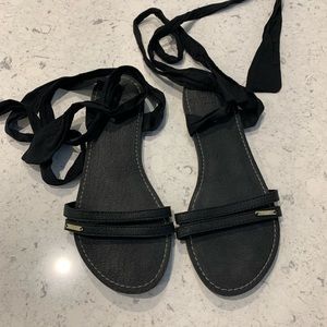 Abercrombie tie up sandals